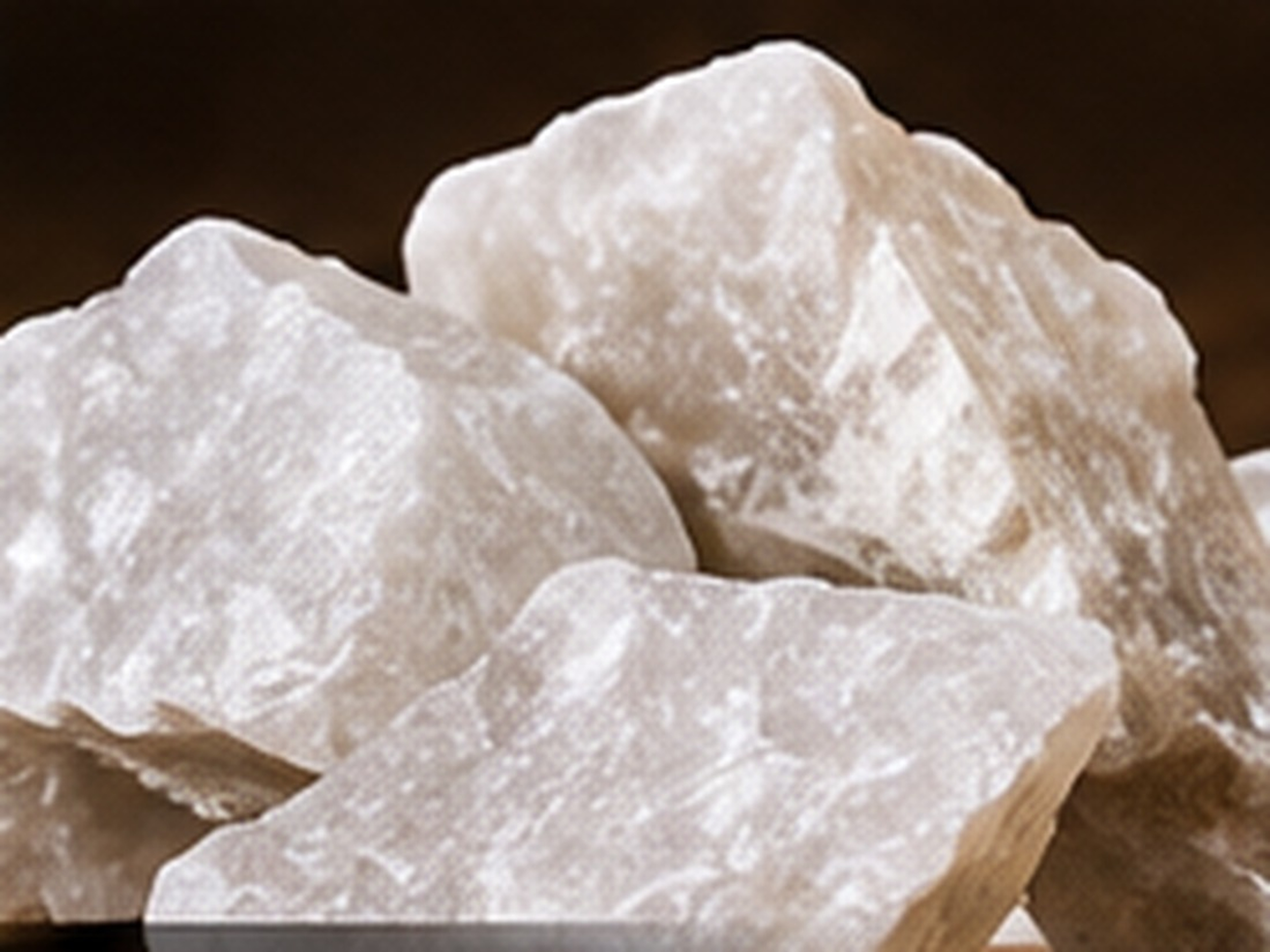 Gypse mineral sample photograph (illustrative)